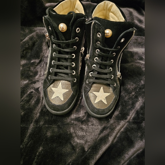 Chanel Black/Grey CC Double Zip Accent High Top Sneakers - Picture 1 of 5